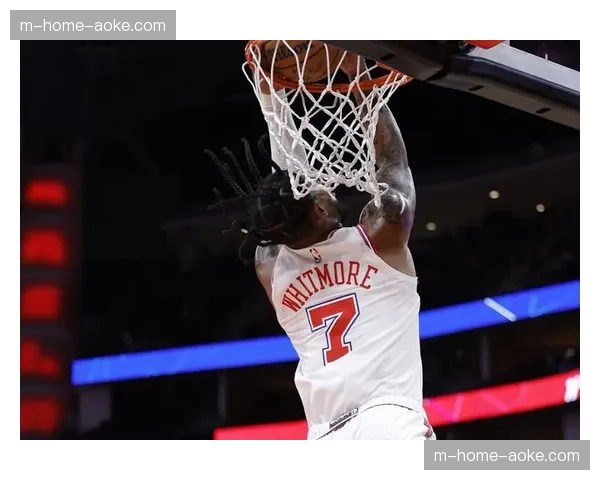 火箭范弗利特伤缺影响大 乌度卡临场调度解燃眉之急 火箭范弗利特伤缺影响大 乌度卡临场调度解燃眉之急